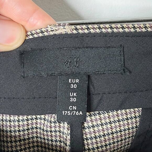 H&M Women's Skinny Fit Suit Pants Size 26 Houndstooth Plaid Beige Woven Trousers - Picture 8 of 10